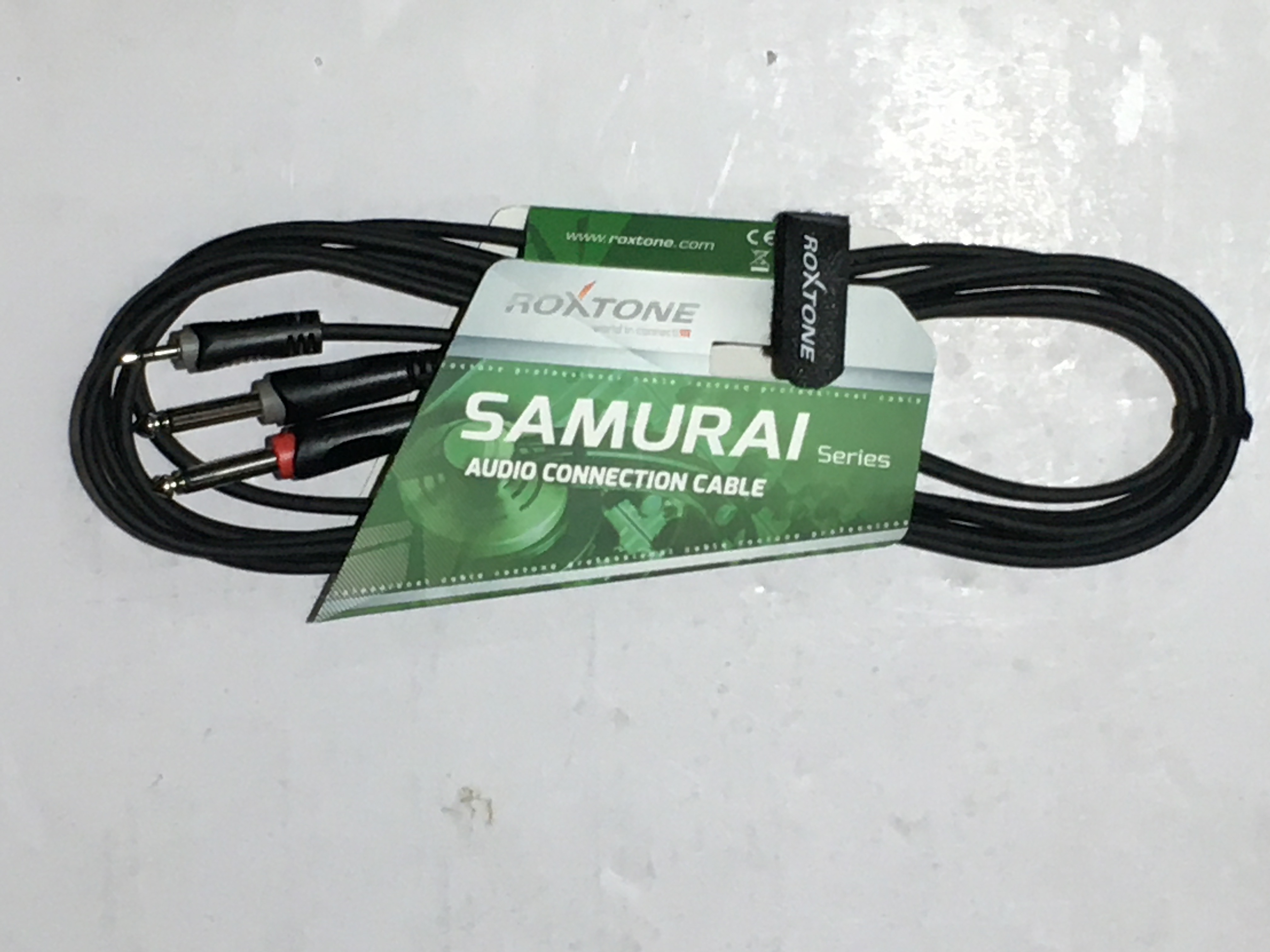 ROXTONE 3,5/2X6,3-3M аудиокабел